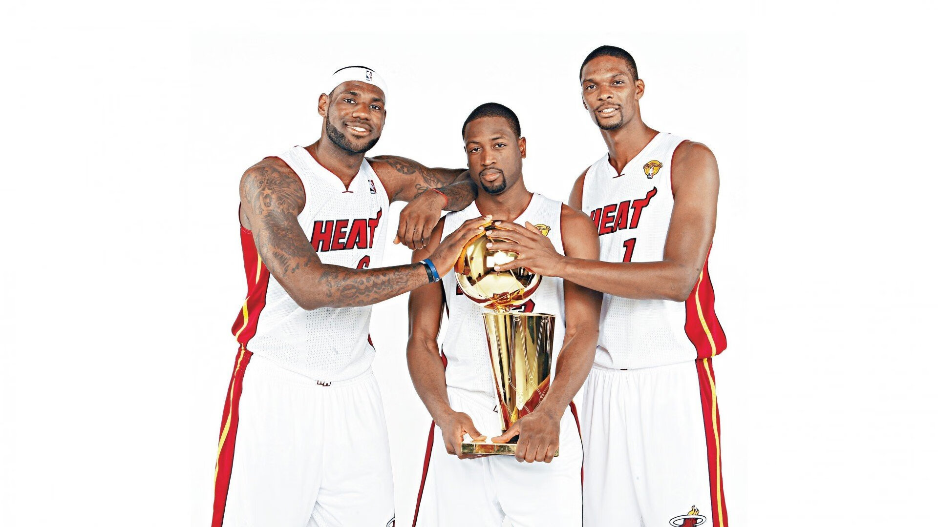 亚洲力量崛起，日本足球完胜德国，羽坛郑思维状态火热彰显体育新格局